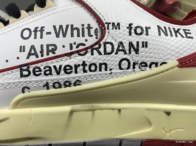 Retro Low SP Jordan White 2 Red Off-White DJ4375-106 0516